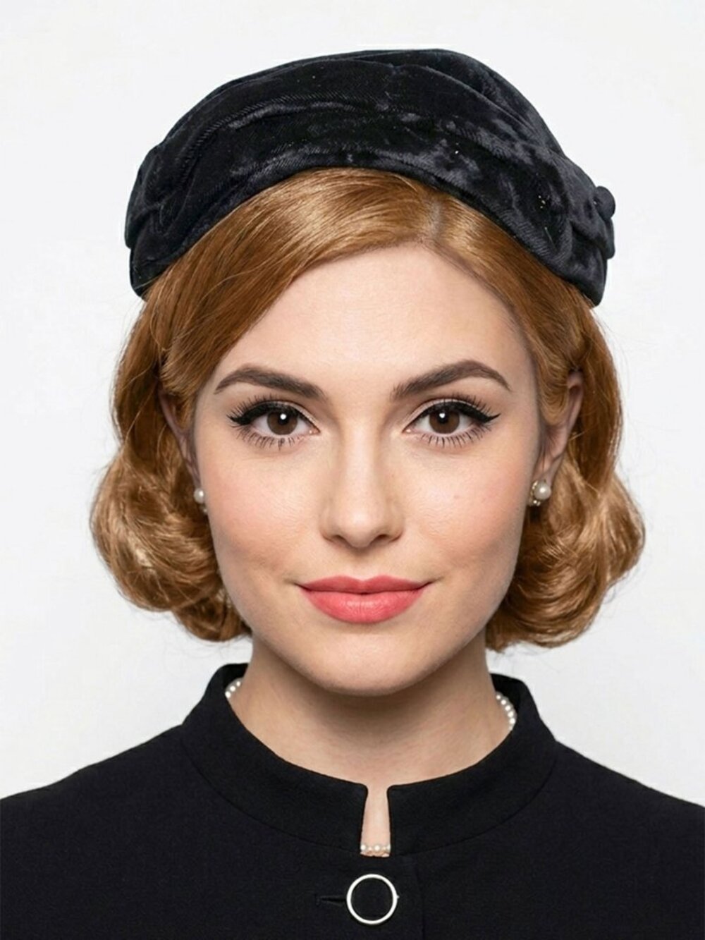 Vintage 1960s Black Crushed Velvet Pillbox Hat | Retro Mid Century Mod Cocktail